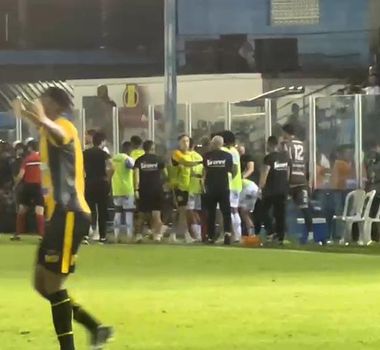 Imagem - Vídeo: clima fica tenso após Paysandu levar gol na Curuzu