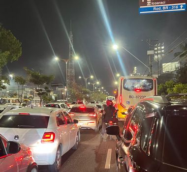 Imagem - Trânsito é intenso na Almirante Barroso antes de jogo do Paysandu