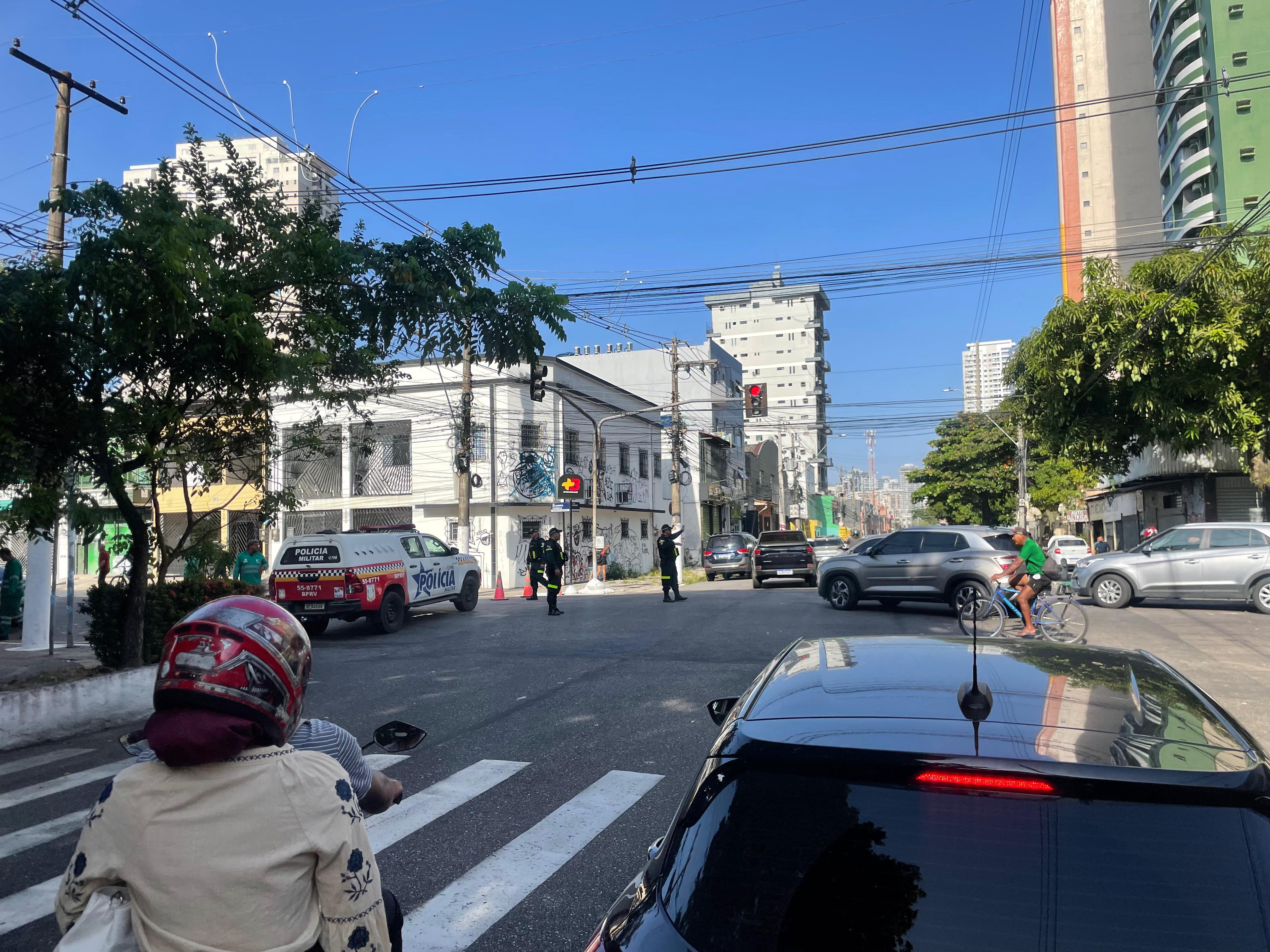 Imagem - Vídeo: trecho da Alcindo Cacela é fechado nesta terça-feira em Belém