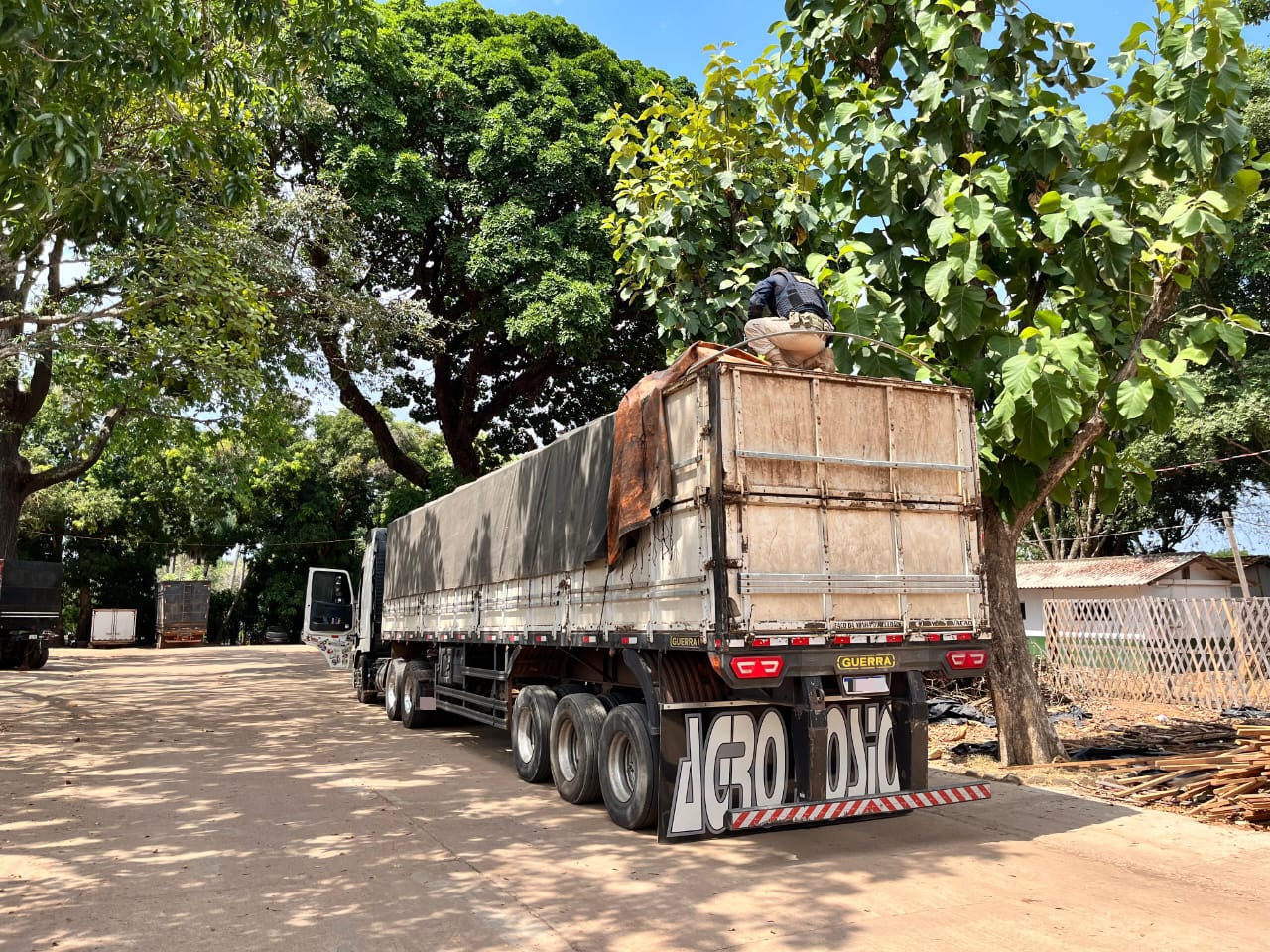 PRF apreenderam carga que estava com documentação irregular na BR-230