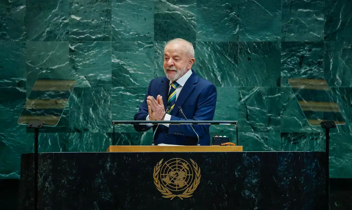 (Presidente Luiz Inácio Lula da Silva)