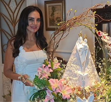 Imagem - Fadia Freire homenageia N.S.Nazaré
