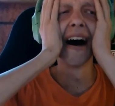 Imagem - Streamer com câncer terminal perde R$ 165 mil em golpe durante ao vivo