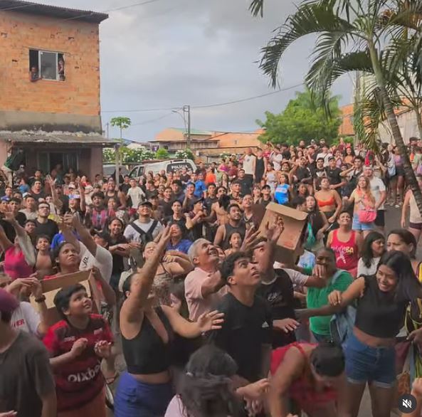 Bairros tiveram muitas aglomerações por causa da festividade