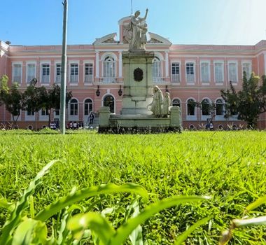 Imagem - Mensalidades escolares em 2026 vão subir o dobro da inflação; entenda motivo
