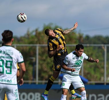 Imagem - Chapecoense derrota o Amazonas fora de casa e volta a sonhar com G4