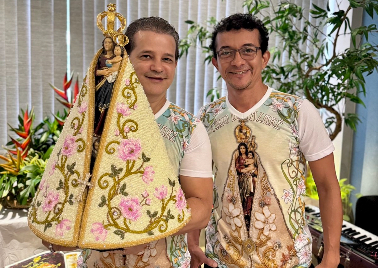 Dr. Rubens Tofolo com o massoterapeuta Luís Franco, que integra a equipe da Clínica Tofolo 