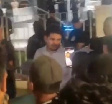 Imagem - Vereador André Martha diz ter sido agredido ao sair da sede do Paysandu durante protesto
