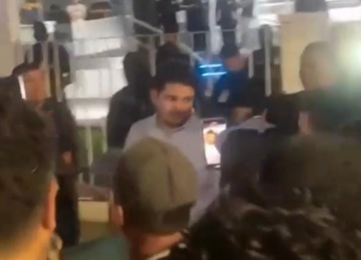 Momento do atrito entre torcedores e o vereador -