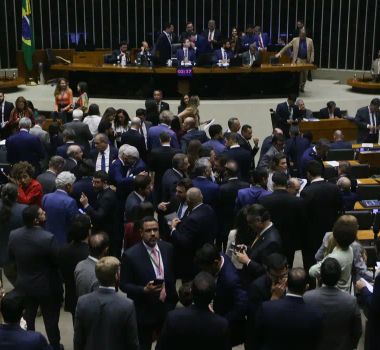 Imagem - Câmara aprova isenção do IR para quem ganha até R$ 5 mil