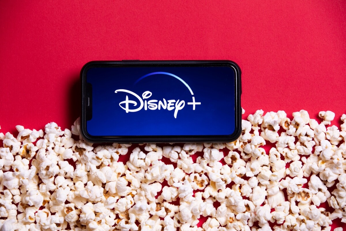 O catálogo do Disney+ ganha reforços capazes de ampliar ainda mais sua diversidade narrativa (Imagem: Ink Drop | Shutterstock)