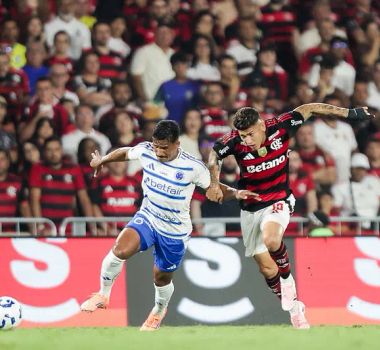 Imagem - Flamengo e Cruzeiro fazem jogo movimentado, mas não tiram o zero do placar no Maracanã
