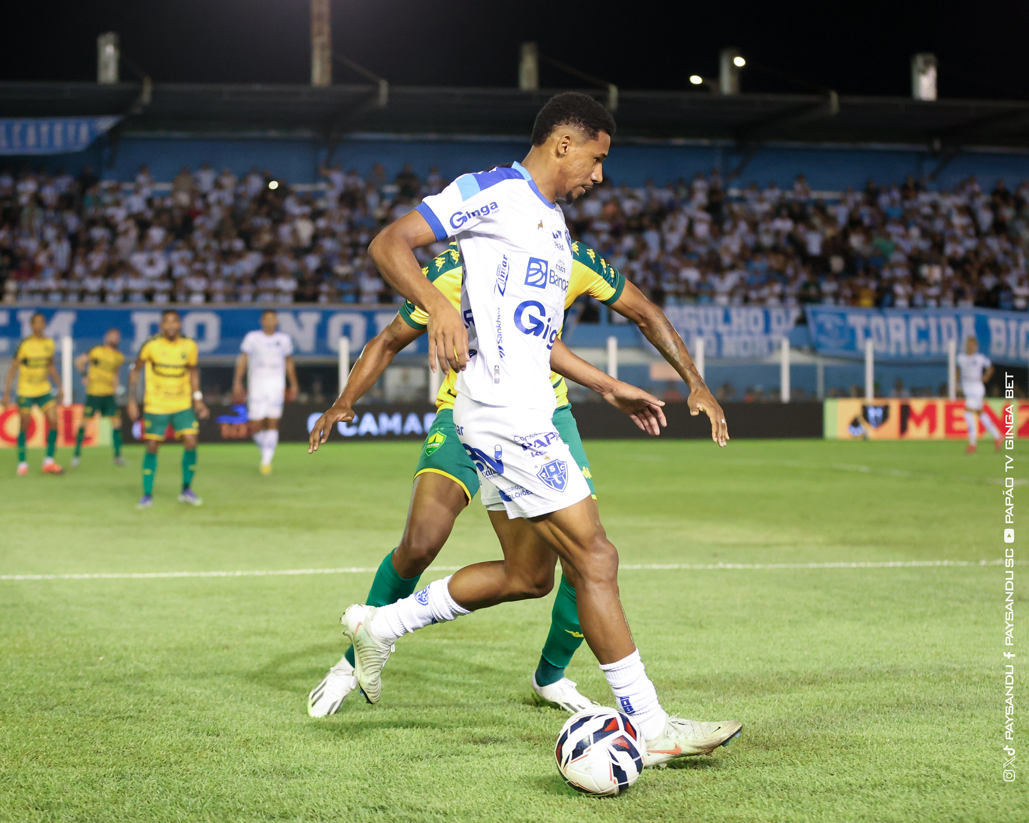 Garcez marcou o gol que incendiou a Curuzu, mas o empate permaneceu no placar até o fim