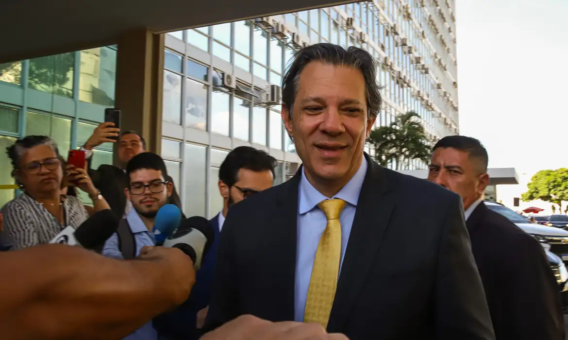 Imagem - Haddad comemora aprovação da isenção do IR na Câmara: "foi um golaço!"