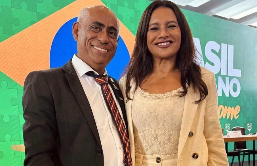 O reitor da UFPA Gilmar Pereira da Silva e a atriz Dira Paes.