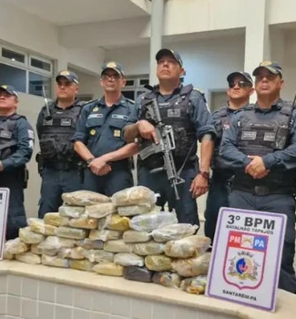 Imagem - Polícia apreende 50 kg de skank em balsa em Santarém