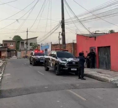 Imagem - Dupla é presa por furto qualificado e violência psicológica contra mulher