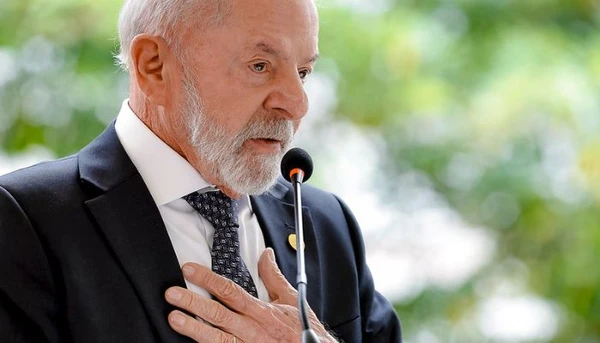 Lula vai à Basílica após pane em avião no Marajó: fui agradecer a Nossa Senhora de Nazaré