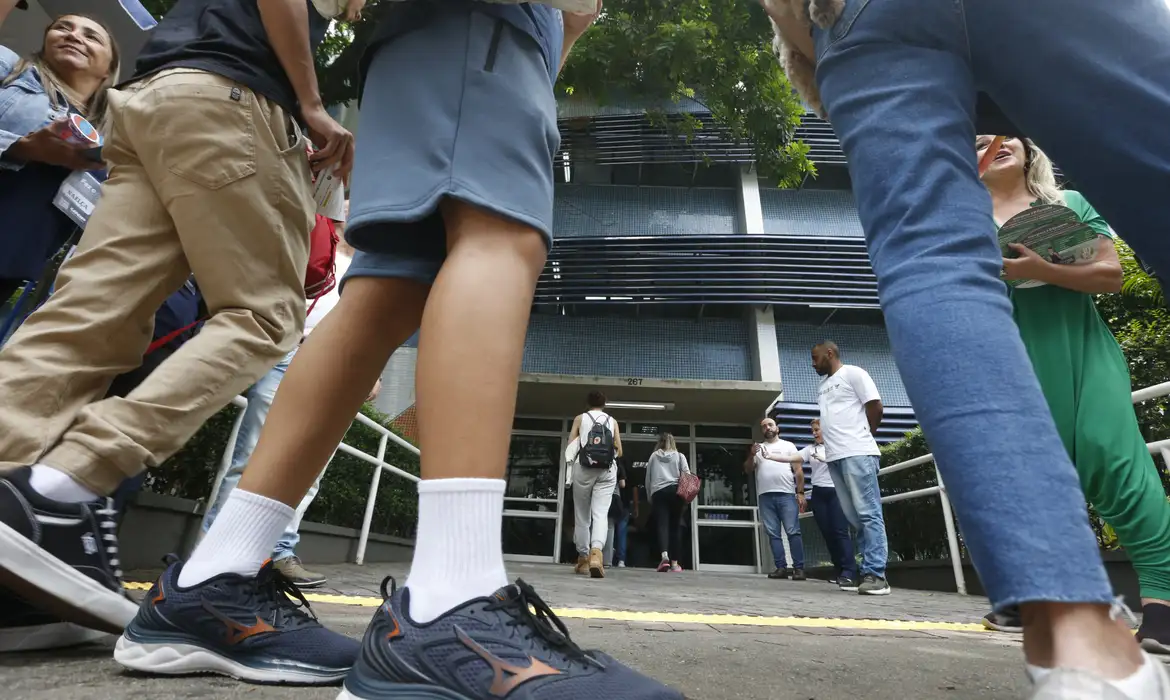 Imagem - CNU 2025: 760 mil fazem a prova no domingo; saiba o que levar