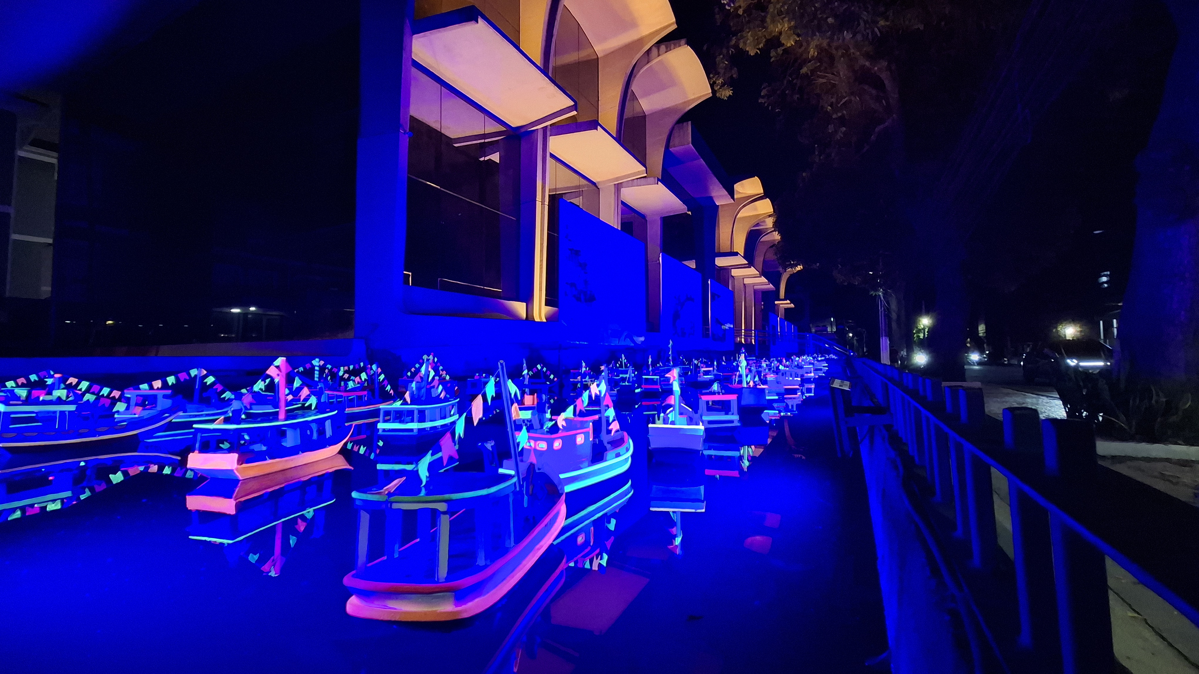 Prédio do TCE fica iluminado com a decoração para o Círio de Nazaré