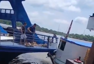 Imagem - Vídeo: ferry boat colide com embarcação durante manobra no porto de Breves no Marajó