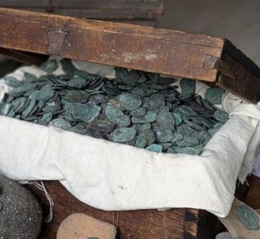 Imagem - Mergulhadores encontram US$ 1 milhão em moedas em barco naufragado no século 18
