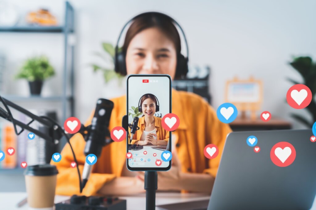 As lives geram engajamento instantâneo no Instagram (Imagem: sitthiphong | Shutterstock) 
