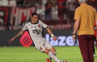 Odair Hellmann terá que remontar a defesa do Athletico para enfrentar o Remo pela Série B
