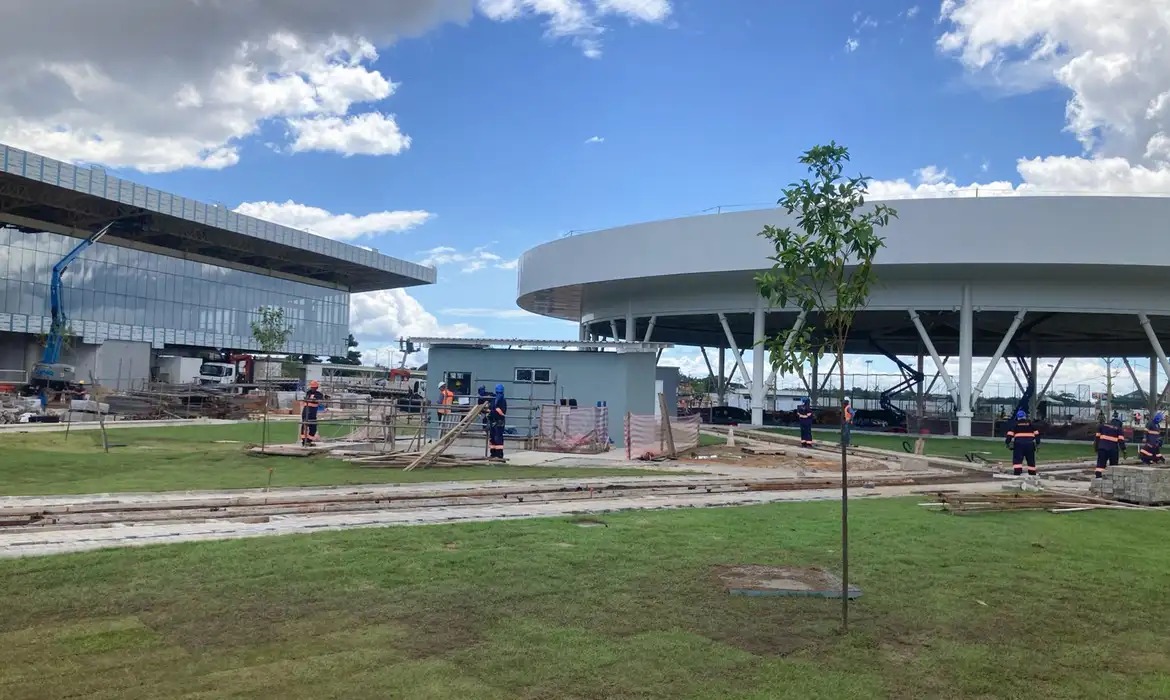 A proposta do tijolo ecológico permitirá redução de até 30% no tempo de construção em relação à alvenaria tradicional.