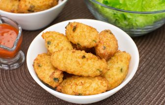 6 receitas de bolinho de arroz para o almoço ou o jantar