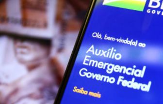 Governo cobra devolução de auxílio emergencial durante a covid-19