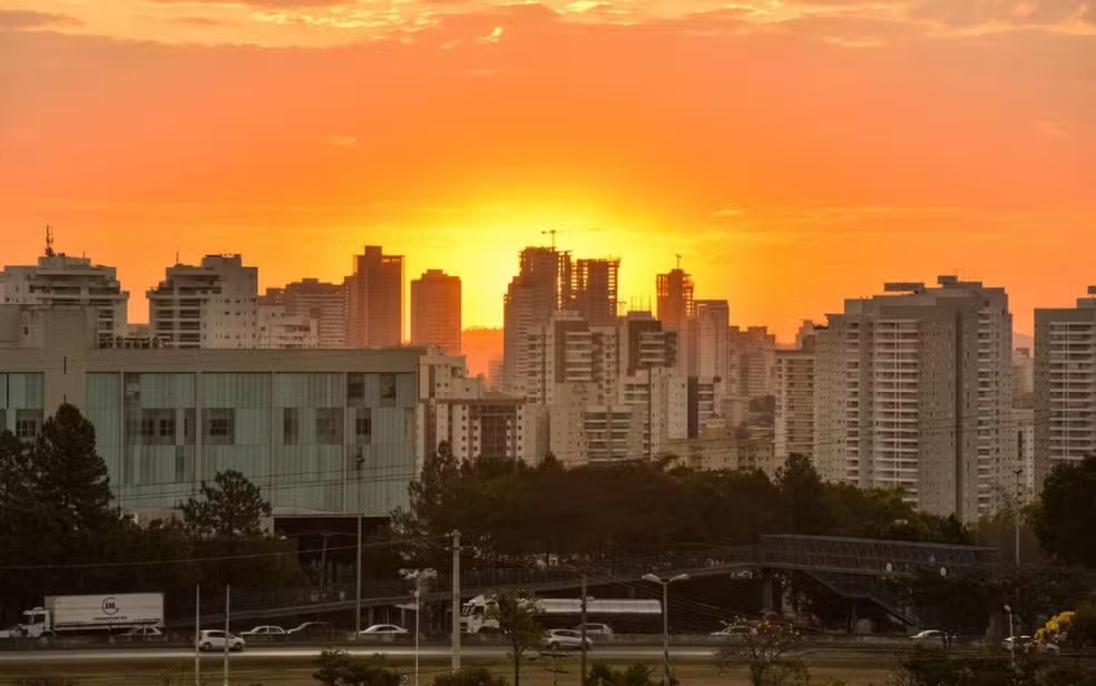 Ferramenta consolida dados para avaliar os impactos futuros da mudança do clima em todos os 5.570 municípios do país.