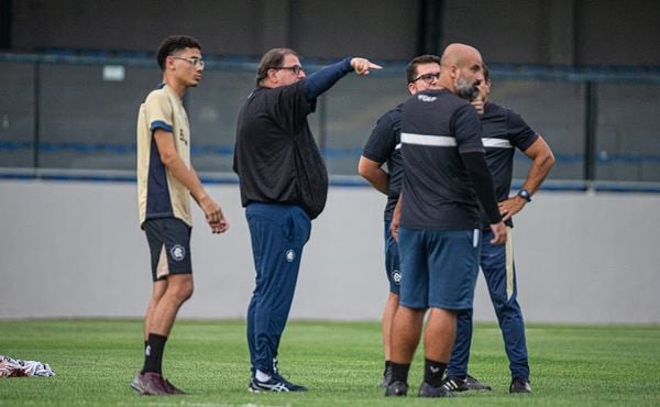 Com o retorno de Pedro Rocha, confira a provável escalação do Remo para enfrentar o Athletico-PR
