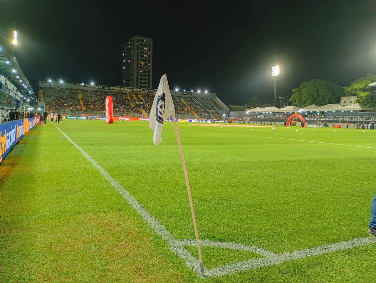 Remo x Athletico-PR foi um confronto direto na luta pelo acesso na Série B