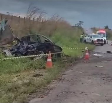 Imagem - Acidente entre carro e caminhão de carvão deixa três mortos na PA-150 em Jacundá