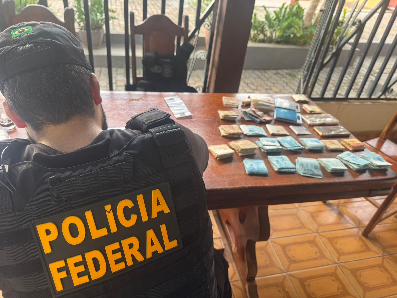 Imagem - Vídeo: PF deflagra operação contra garimpo ilegal e comércio clandestino de ouro no Pará