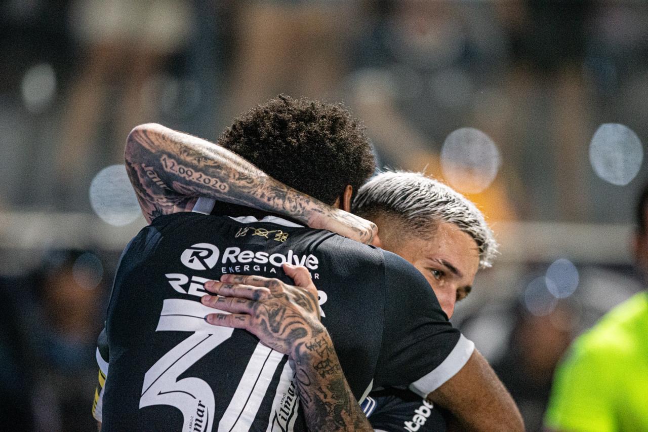 Imagem - Remo quebra tabu e vence o Athletico-PR pela primeira vez na história