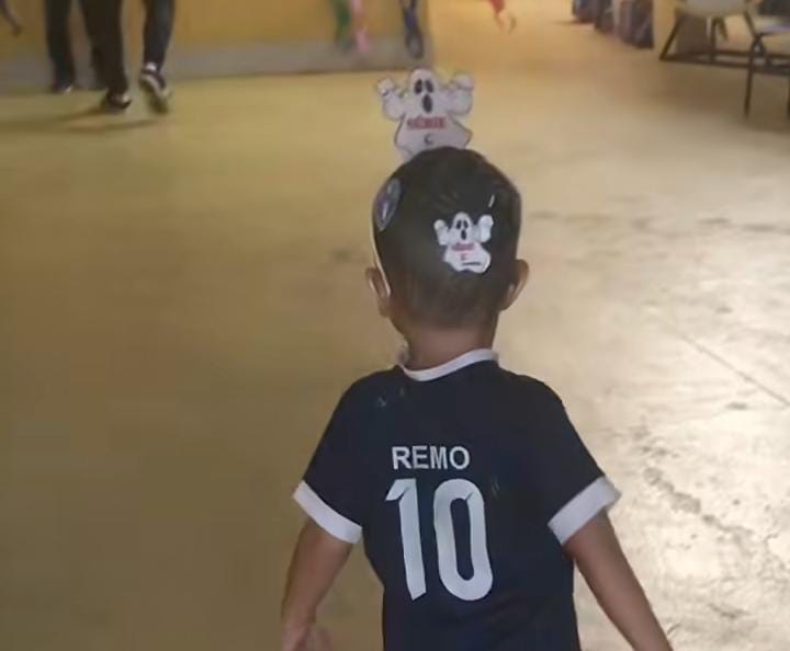 Mamãe azulina compartilhou o momento nas redes sociais -