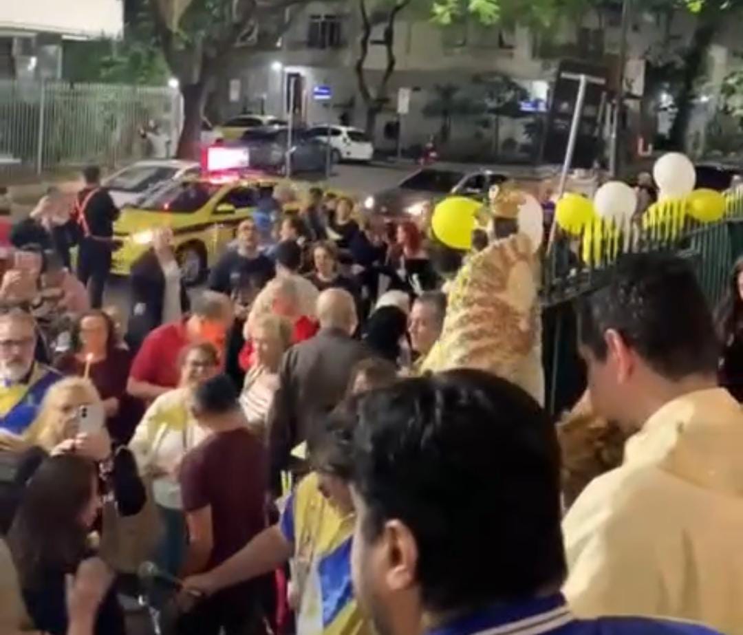 (Cariocas celebram o Círio no Rio de Janeiro)
