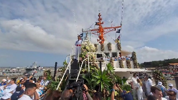 Imagem Peregrina está no navio Garnier Sampaio - 