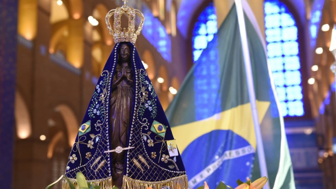 Nossa Senhora Aparecida.