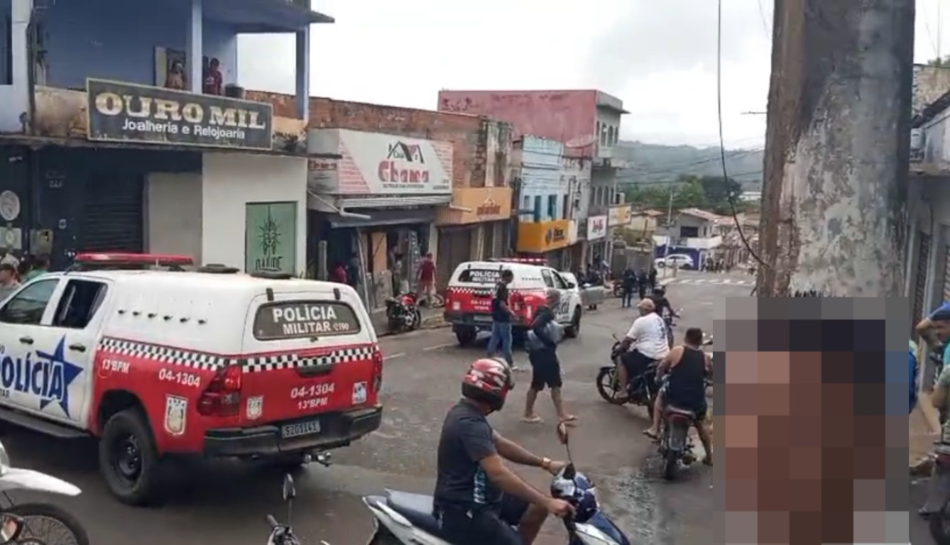 Um tiroteio assustou moradores do município de Tucuruí neste sábado (11).