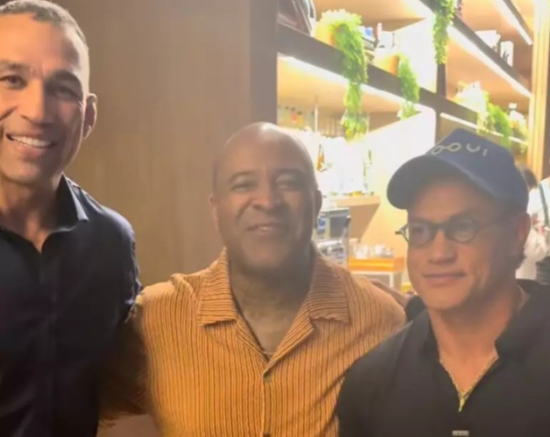 Popó e Werdum selam a paz em reencontro no Rio.