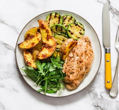Imagem - 7 receitas fit com frango para fazer no forno