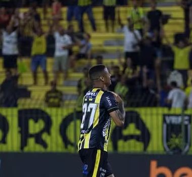 Imagem - Volta Redonda goleia Atlético-GO e respira contra o rebaixamento na Série B