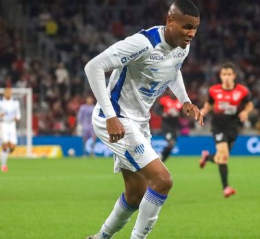 Imagem - Athletico-PR e Avaí empatam em jogo tenso na Arena da Baixada pela Série B