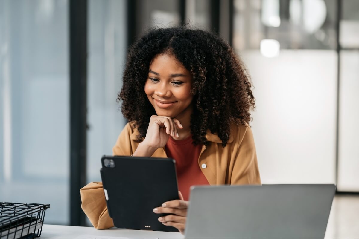 Negócios inovadores têm o potencial de transformar o mercado e a economia (Imagem: THICHA SATAPITANON | Shutterstock)