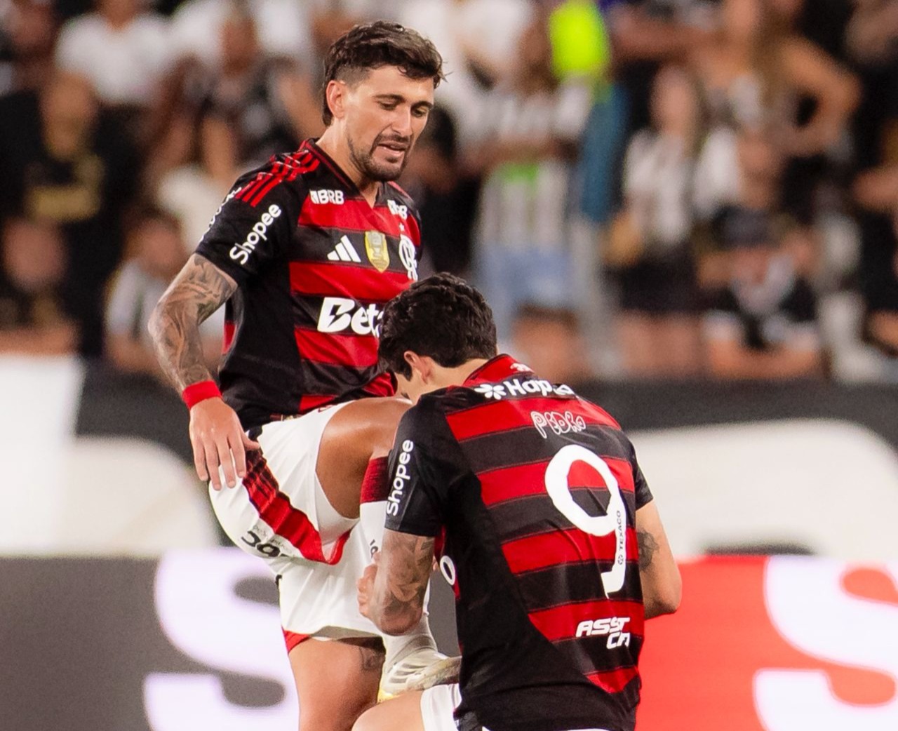 Mengão atropelou o rival -
