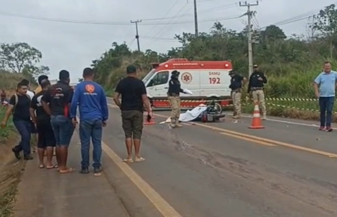 Imagem - Vídeo: motociclista morre após colidir com caminhão na BR-230, no Pará
