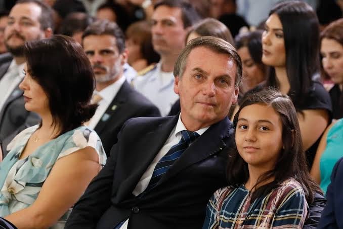 Imagem - Bolsonaro pede autorização para comemorar aniversário de sua filha